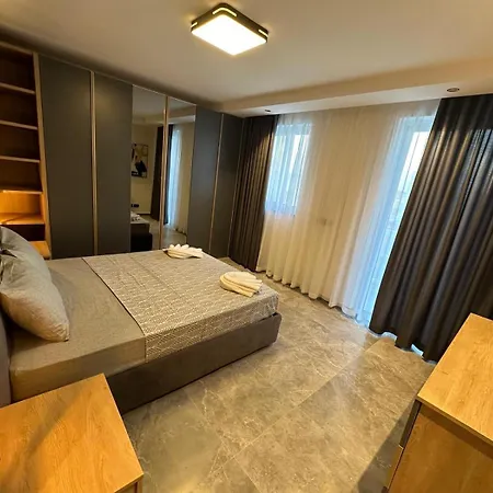 Blanch Apartment