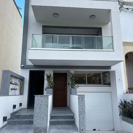Blanch Apartment
